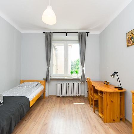 3-Bedroom Flat In City Center P4You Pl Krasków Exterior foto