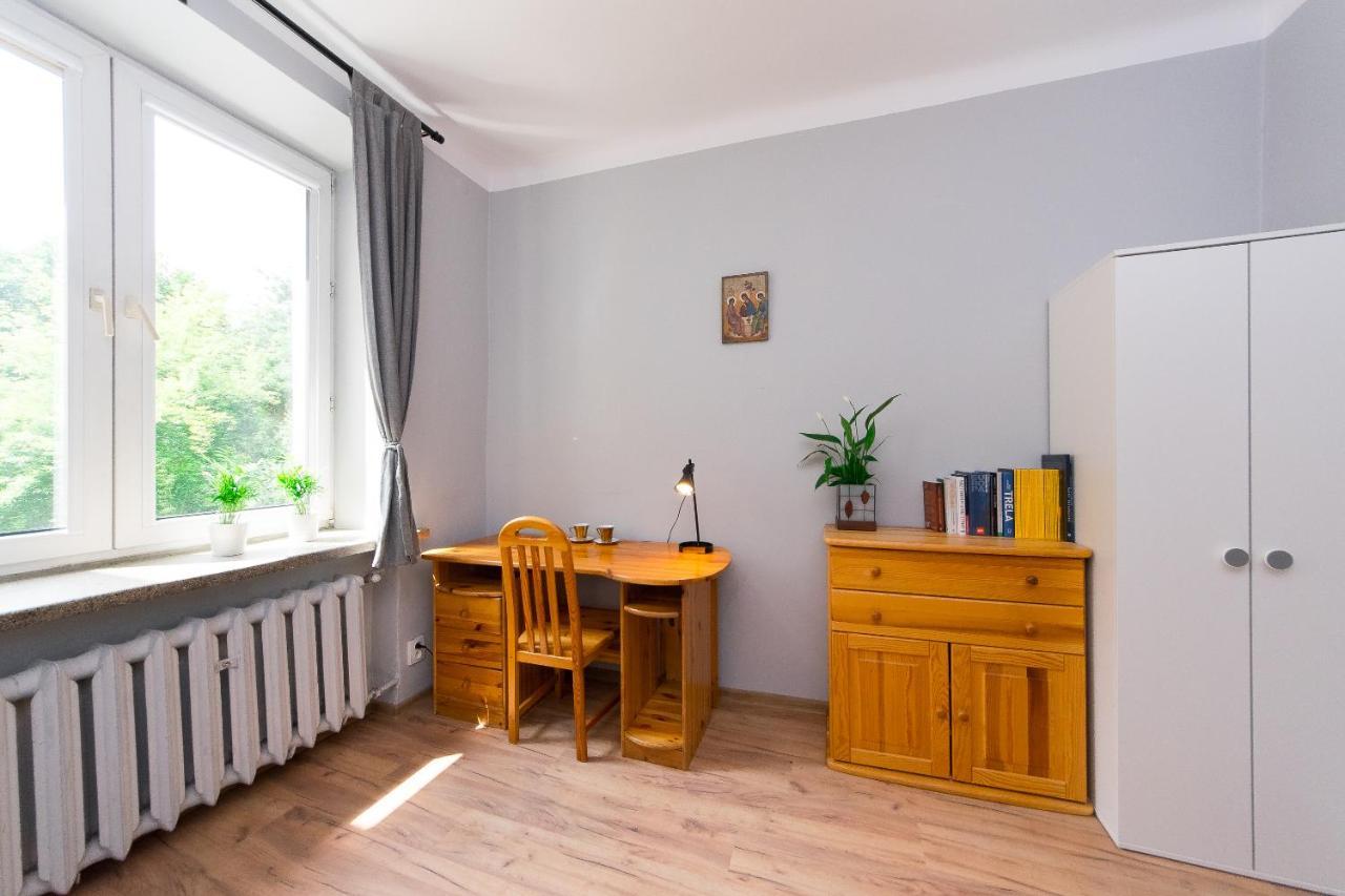 3-Bedroom Flat In City Center P4You Pl Krasków Exterior foto